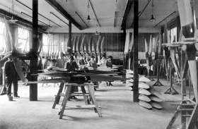 Die Produktion von Flugzeugpropellern, 1916